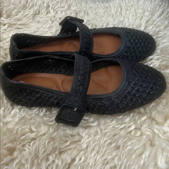 Lucky Brand
Millit Mary Jane Flats - Picture 8 of 10